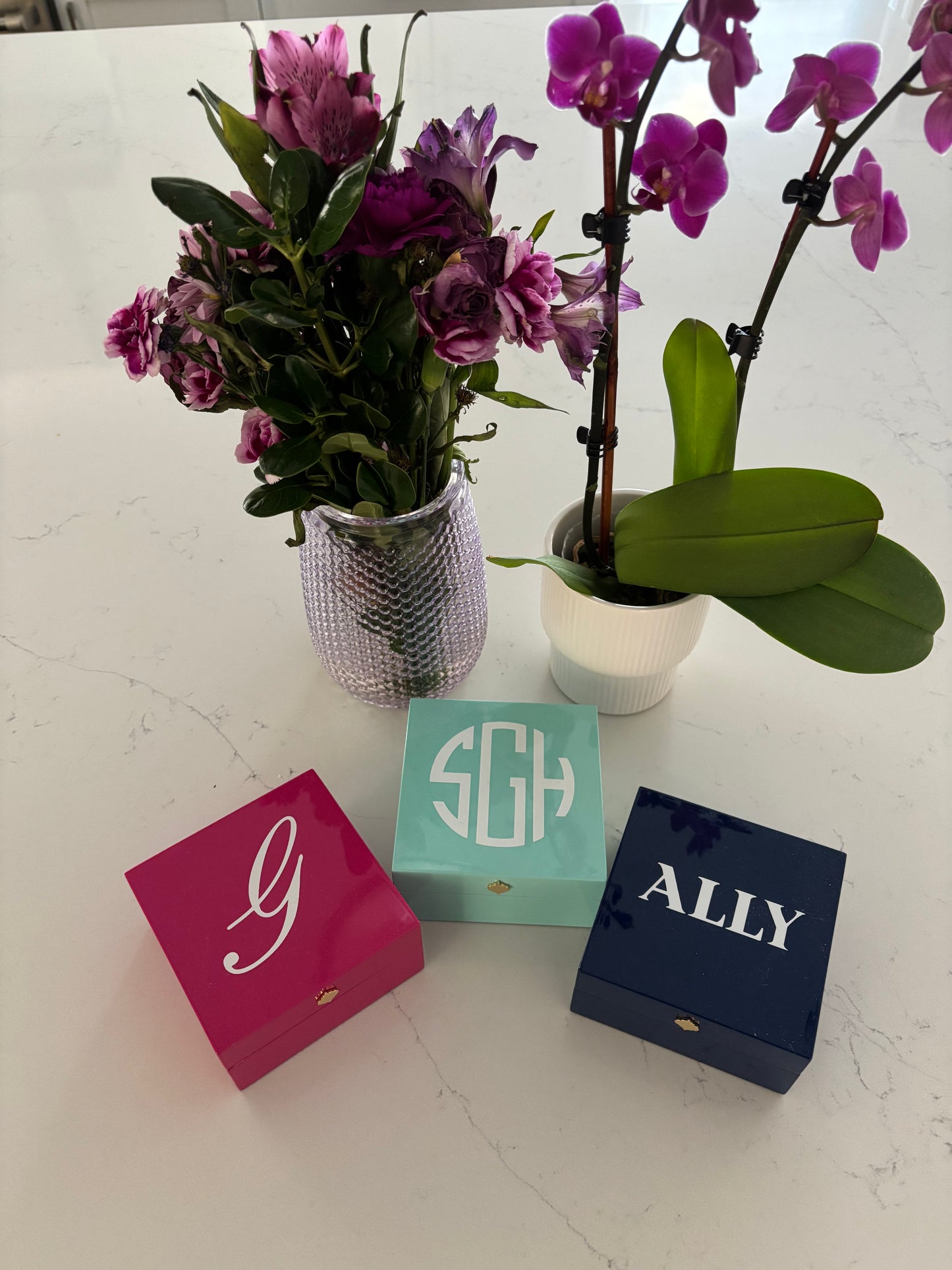 Personalized 4" x 4" bright turquoise keepsake box -modern monogram or name
