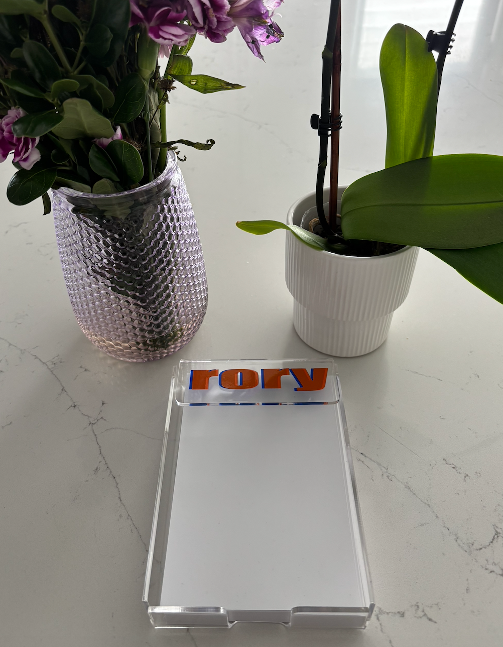 Personalized 4" x 6" acrylic memo holder with your name (paper included)