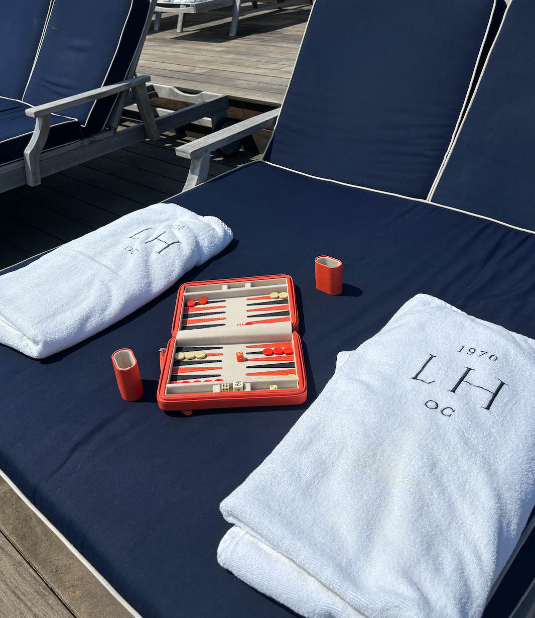Personalized leatherette magnetic travel backgammon set - orange