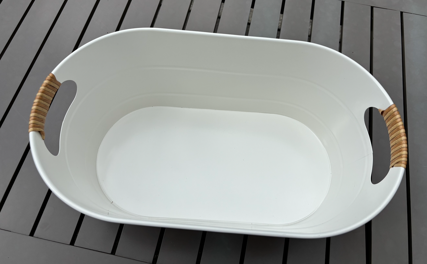 16" white galvanized tin with rattan handles- SUNSCREEN