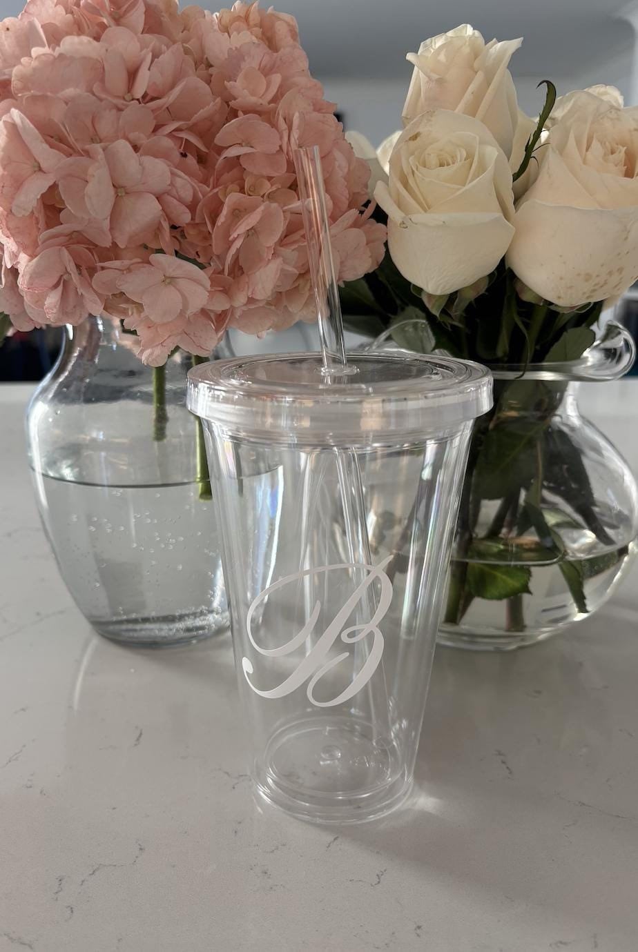 Personalized 19 ounce clear acrylic bottle with straw-elegant one letter monogram