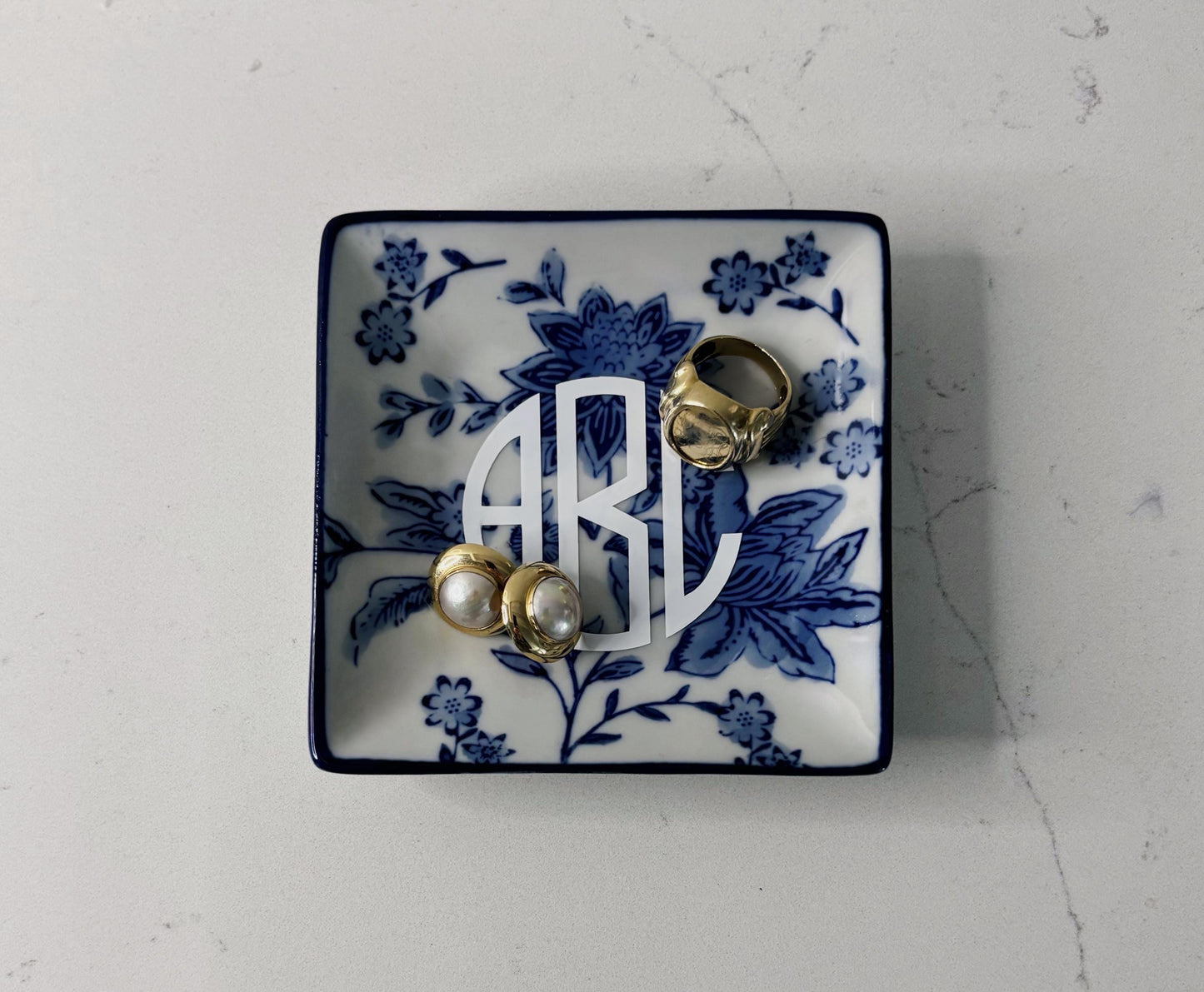 Personalized 4"x 4" ceramic floral jewelry tray