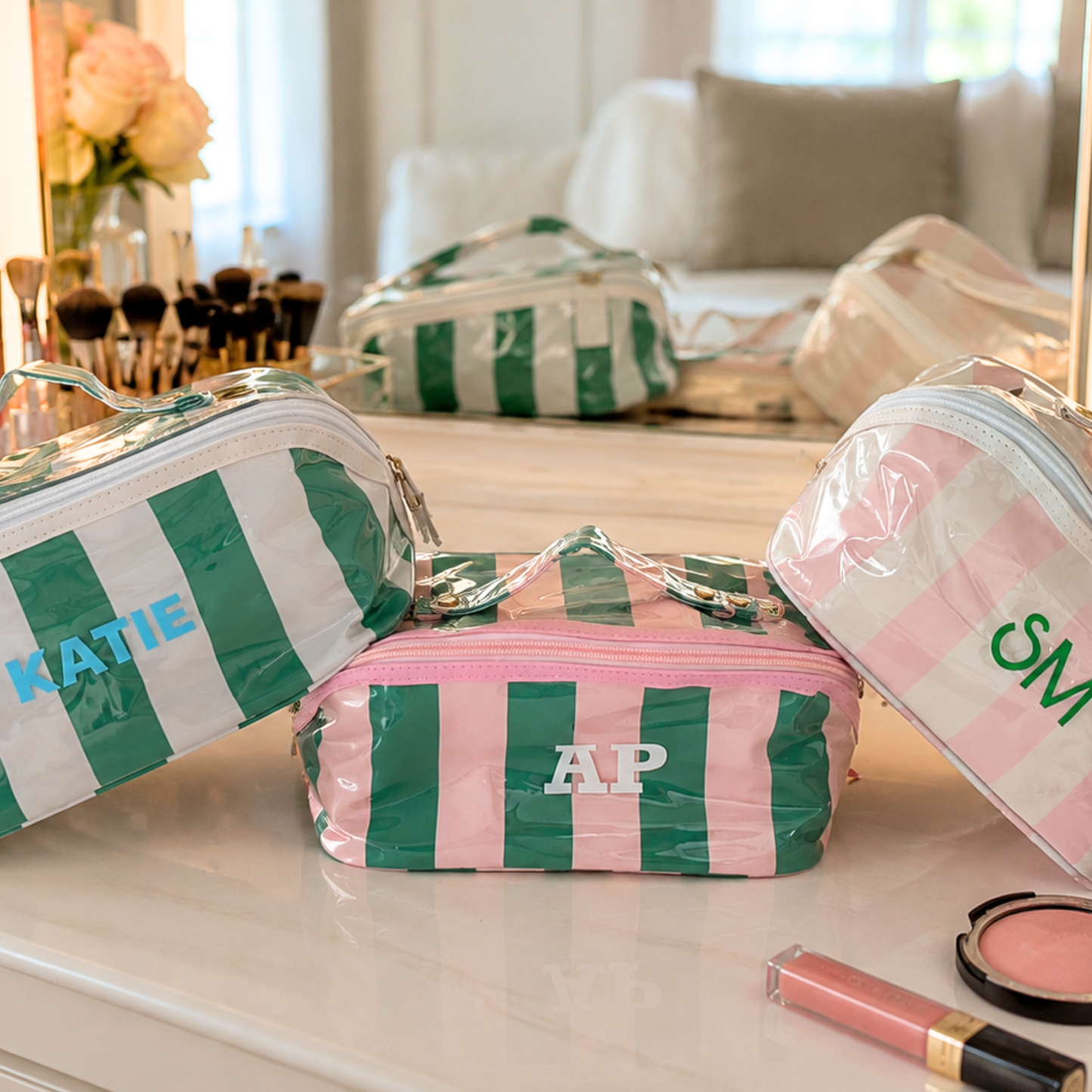 Personalized coated travel makeup bag with 3 compartments - large / 3 colors available