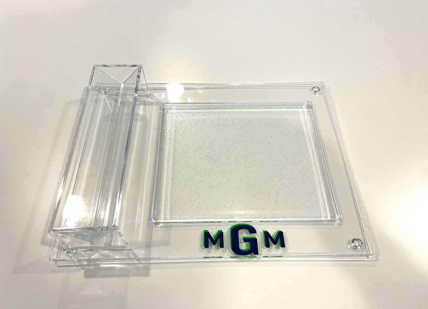 Personalized clear acrylic cheese and cracker tray with vinyl monogram