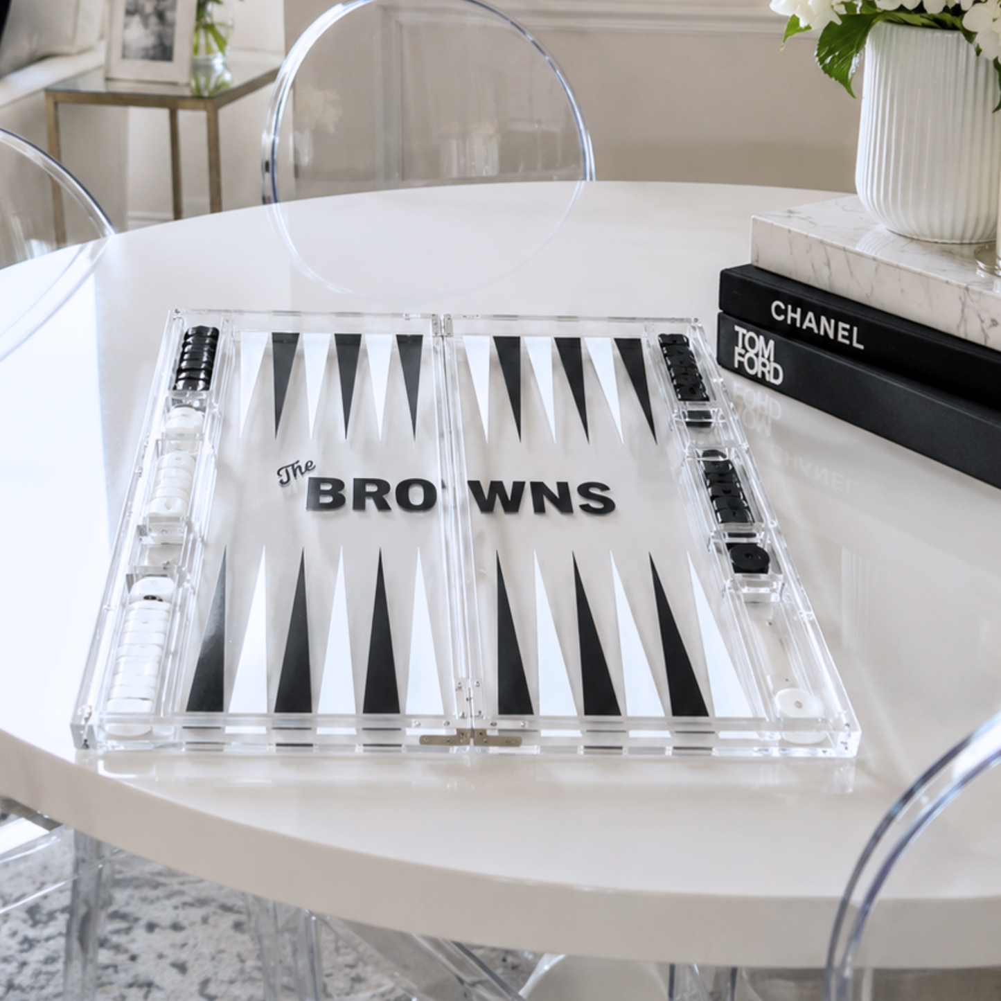 Personalized acrylic backgammon set - black and white