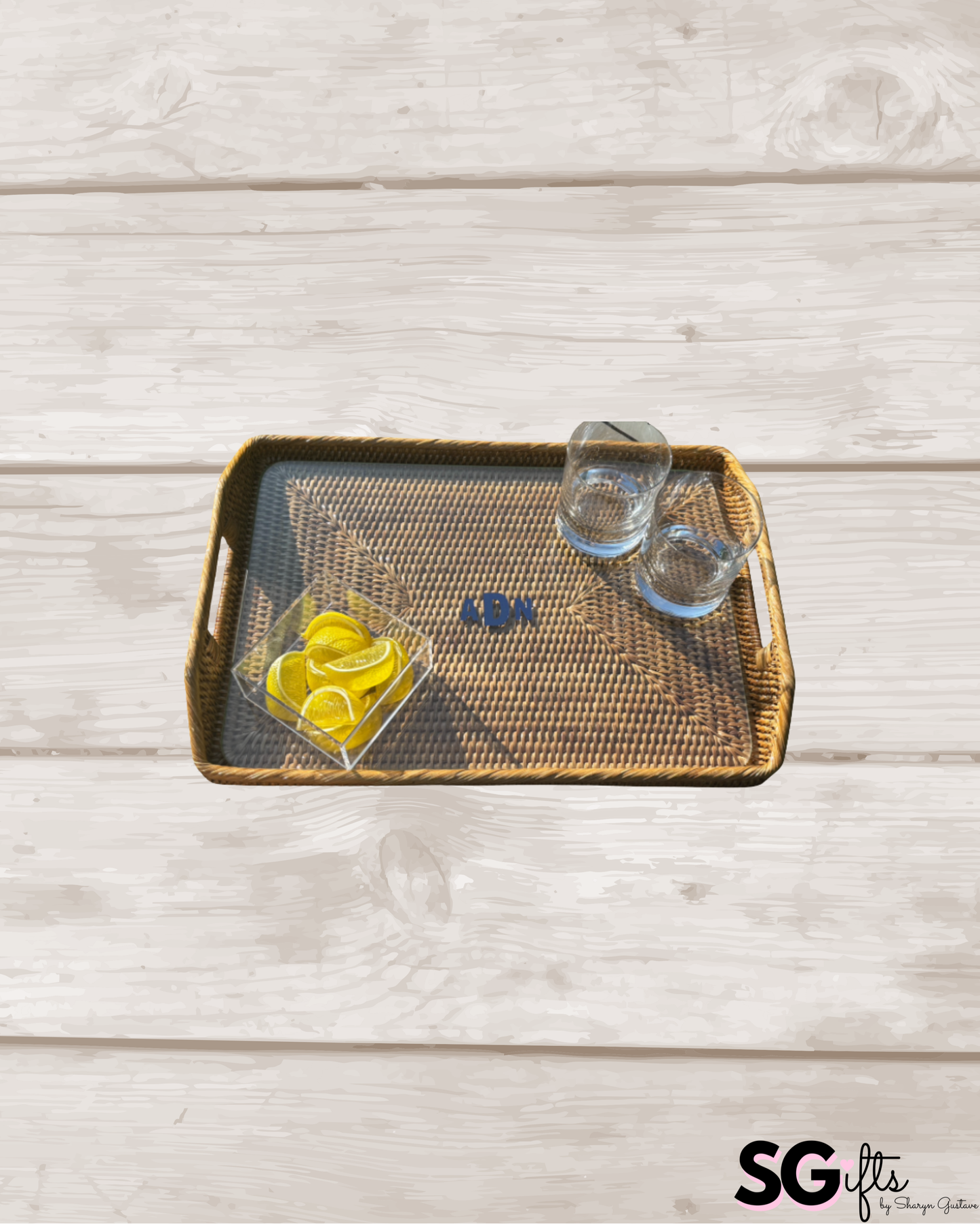 Pesonalized 17"x12"x1"  tray with glass insert