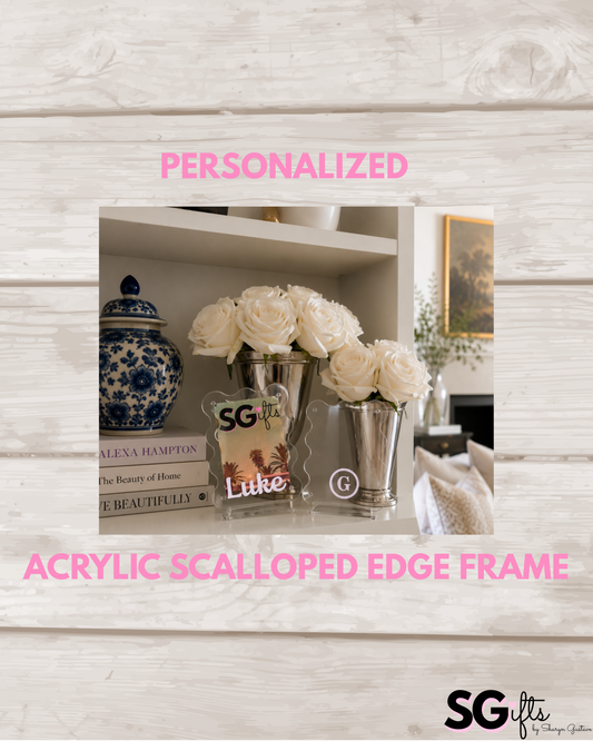 Personalized acrylic magnetic scalloped frame - 2" x 3"