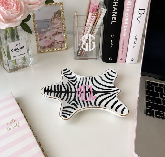 Personalized 4.5” x 7” ceramic black animal jewelry tray with 2 letter monogram