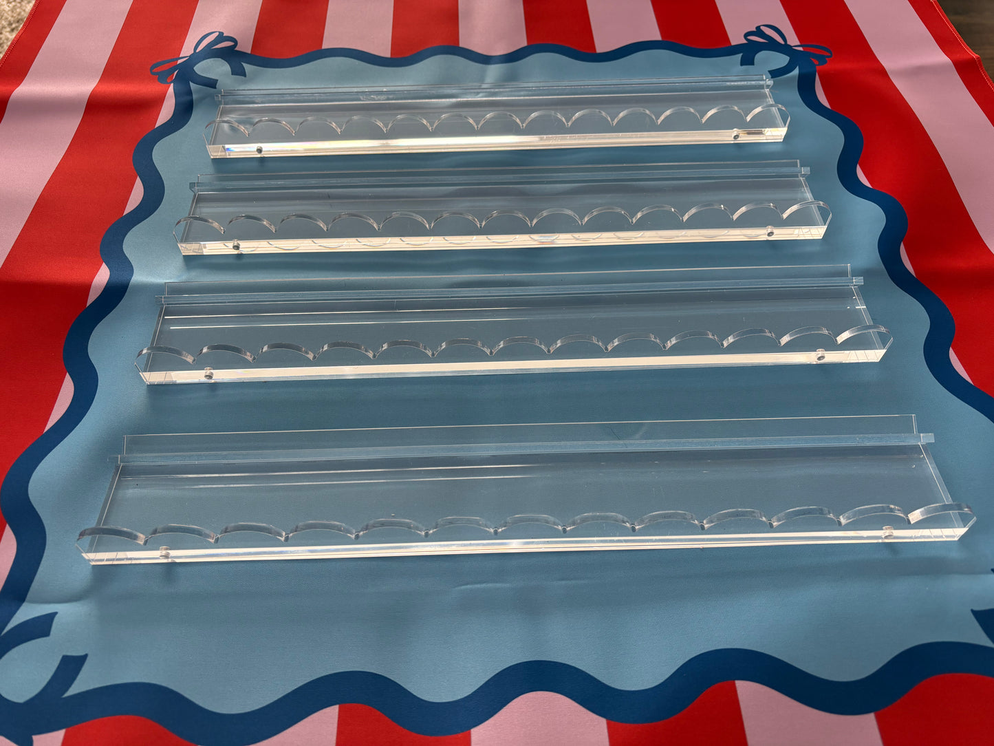 Clear acrylic 17.5" scalloped edge mahjong racks- set of 4