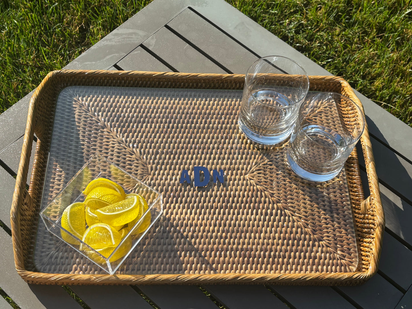 Pesonalized 17"x12"x1" square tray with glass insert