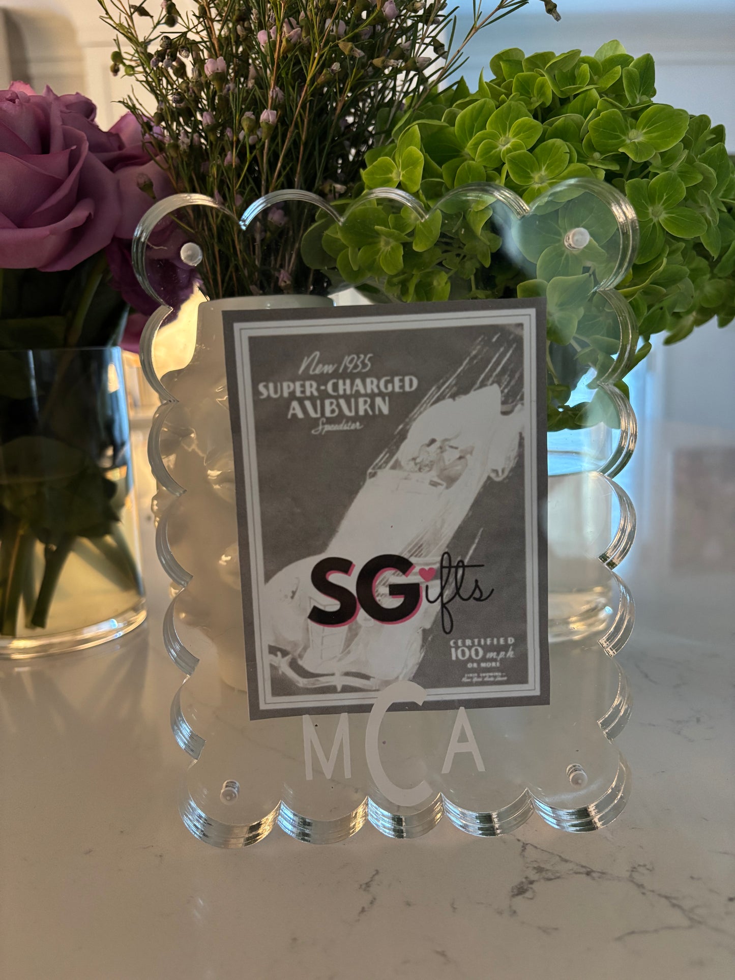 Personalized thick acrylic magnetic scalloped frame - 6" x 8"