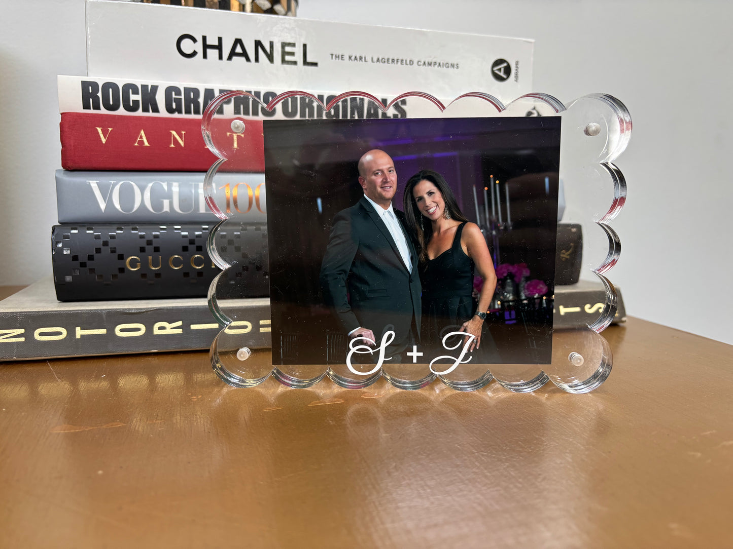 Personalized thick acrylic magnetic scalloped frame - 6" x 8"