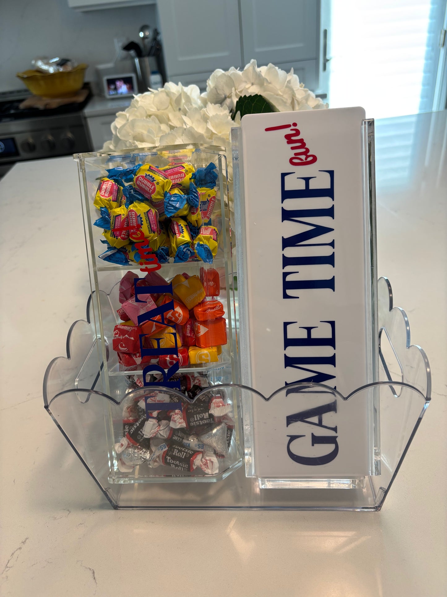 acrylic rummikub set and acrylic 3 compartment TREAT TIME box bundle (candy included)