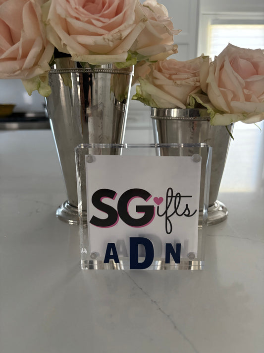 Personalized 4" x 4" clear acrylic magnetic block frame