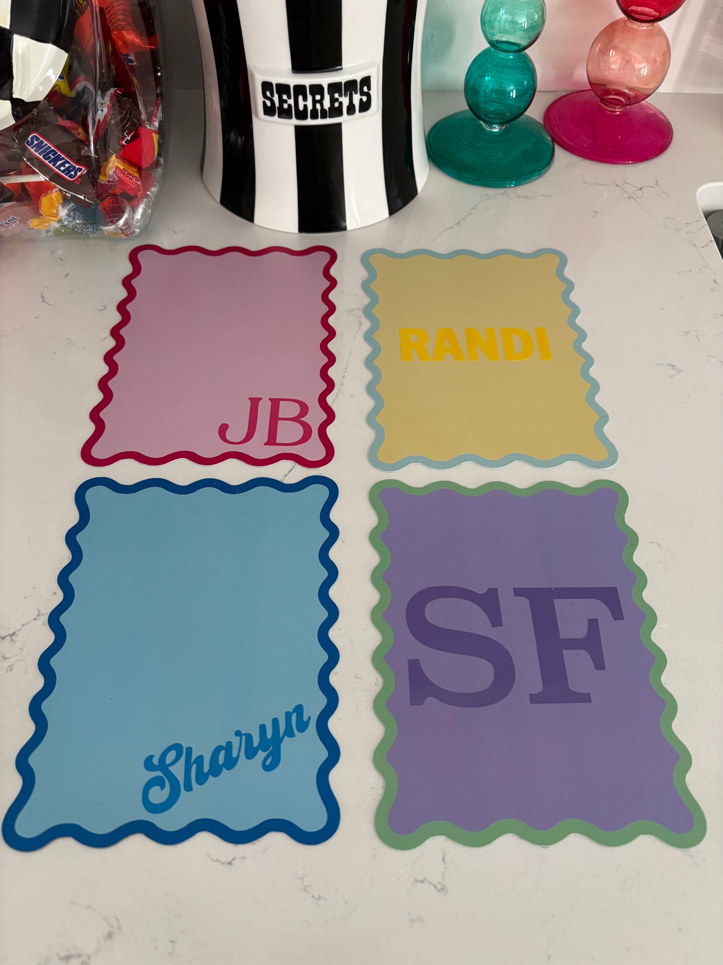 Personalized blue scalloped mahjong shuffler/mixer