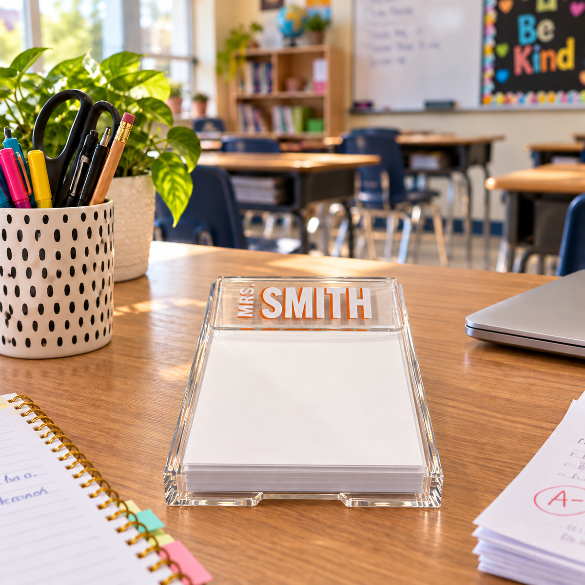 Personalized 4" x 6" acrylic memo holder (paper included) - your name