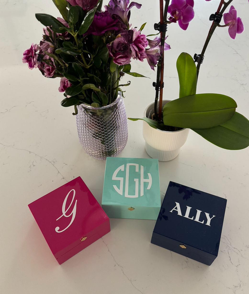 Personalized  4" x 4" bright fuschia keepsake box with monogram or name