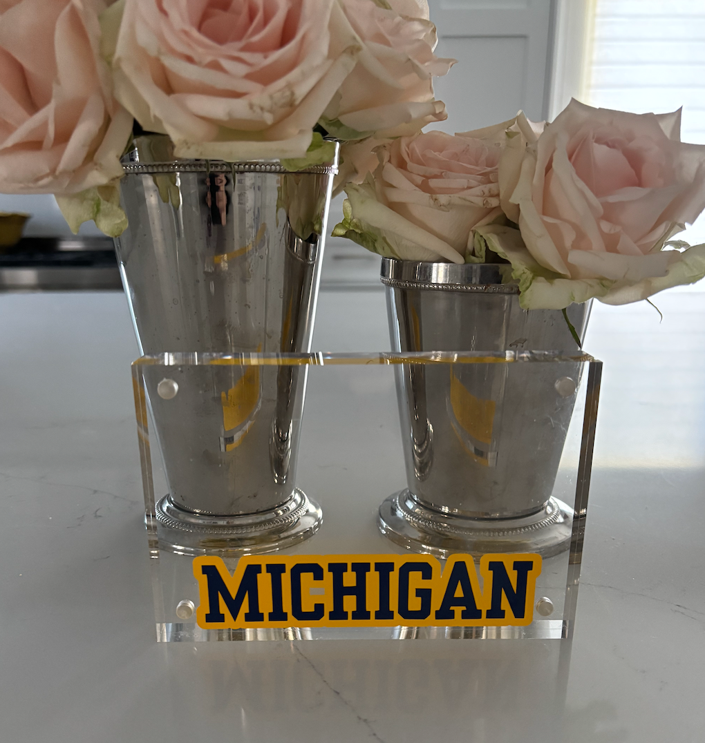 Personalized 4" x 6" clear acrylic magnetic block frame