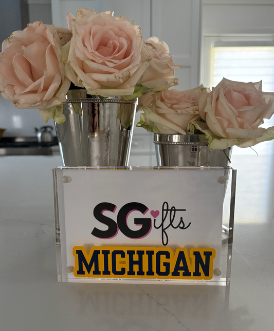 Personalized 4" x 6" clear acrylic magnetic block frame