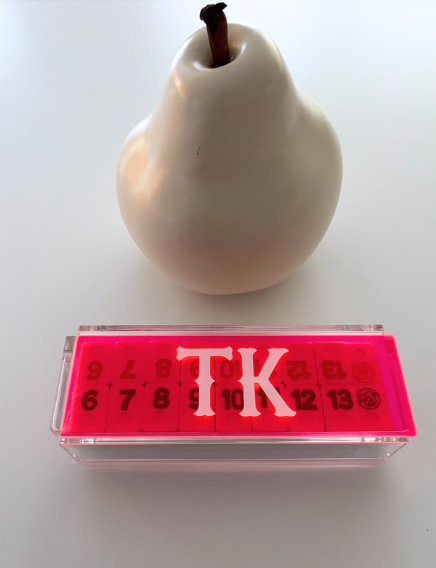 Personalized acrylic rummikub set - transparent pink