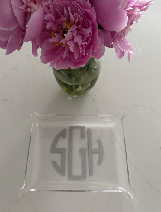 Personalized classic 6" x 8" modern monogrammed acrylic pinch tray