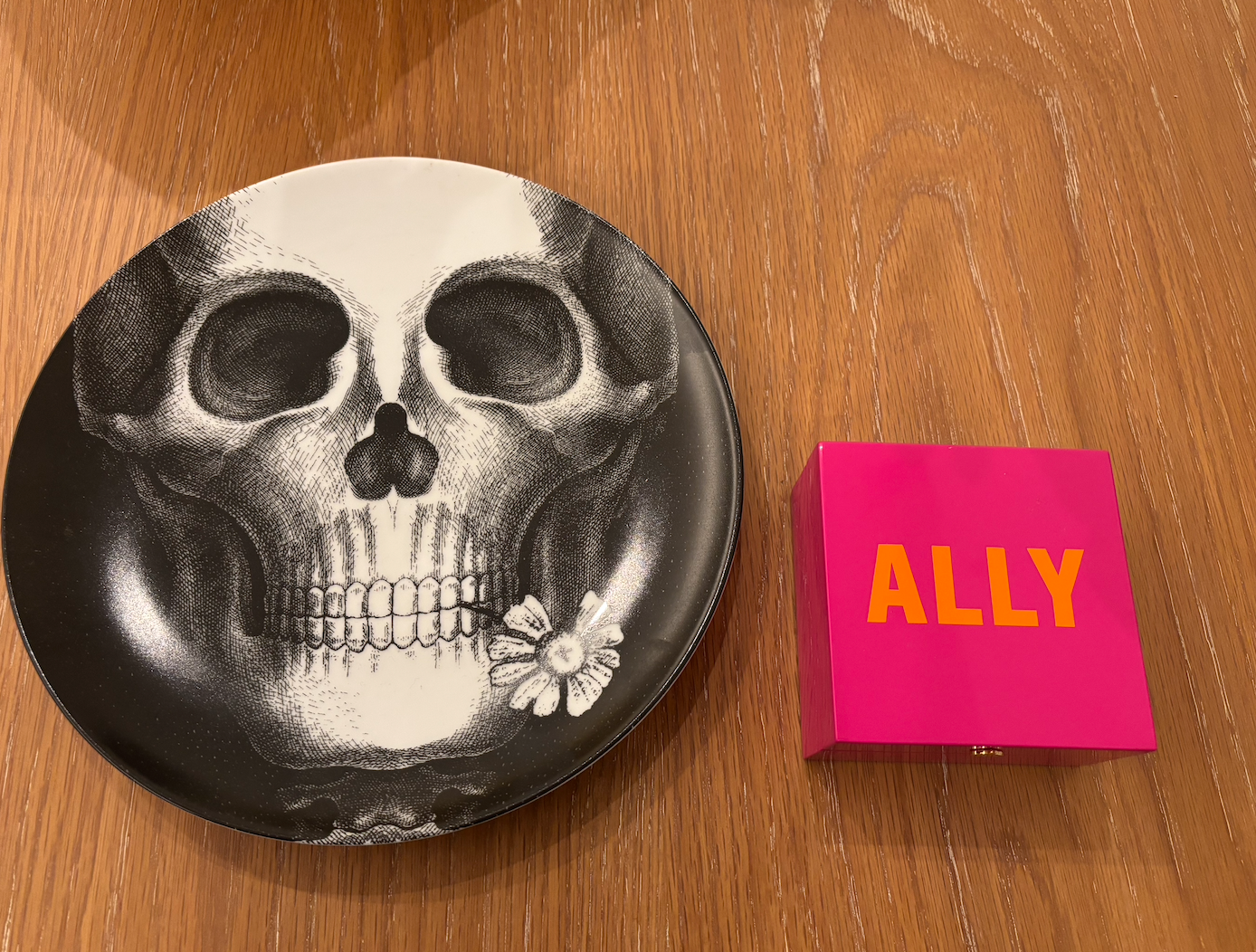 Personalized  4" x 4" bright fuschia keepsake box with monogram or name
