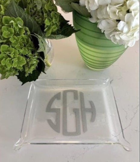 personalized classic 6" x 8" modern monogrammed acrylic pinch tray