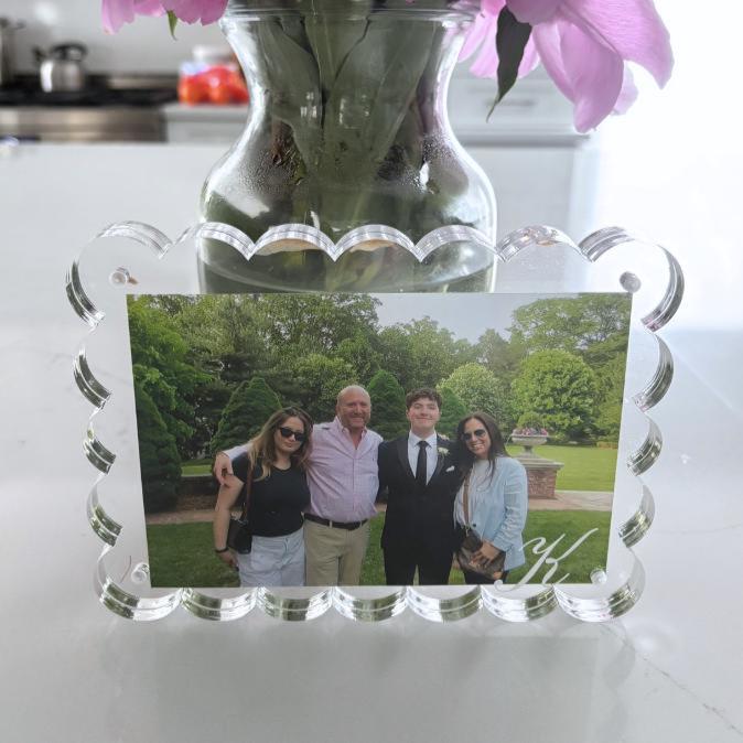 Personalized thick acrylic magnetic scalloped frame - 6" x 8"
