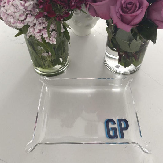 Personalized acrylic pinch tray